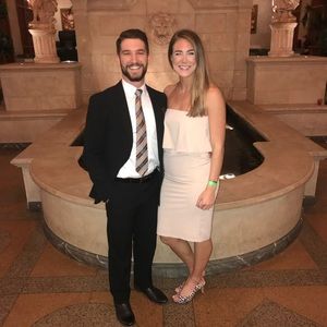 BNOWO- Nude Lulus Dress